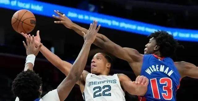 企鹅体育直播tv版-谁赢谁孙子！马刺活塞再度同日输球继续暗无天日