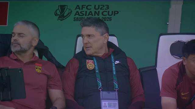 CCTV5直播，U23国足破出线魔咒 彭啸带刀后卫 532防泰国小快灵